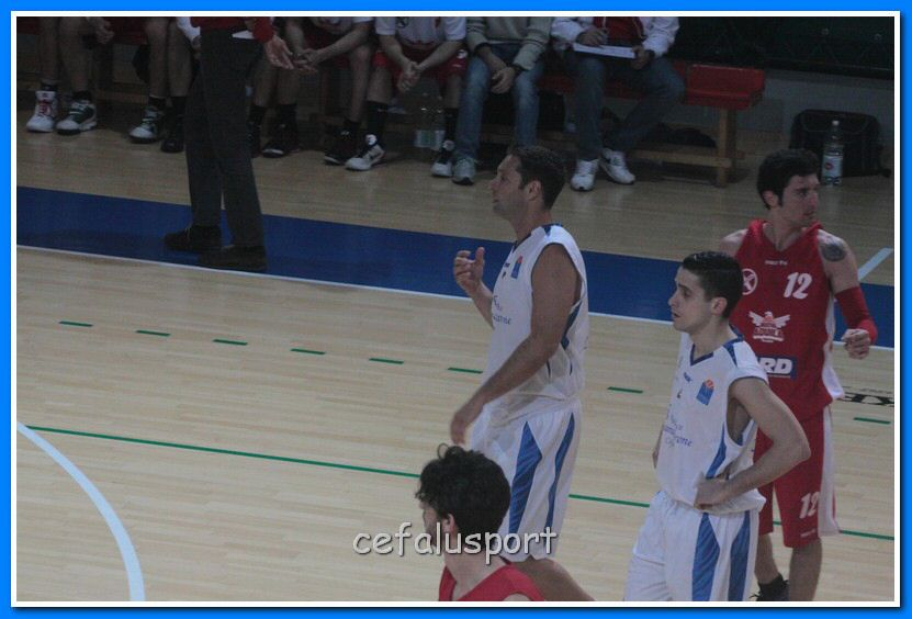 130323 Aquila 055_tn.jpg